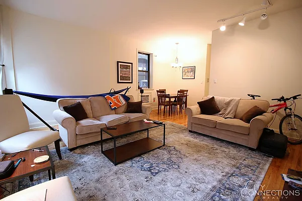 Rented by City Connections Realty | media 31