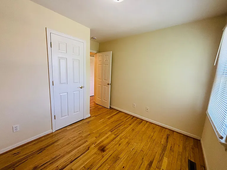 2502 Ridge Rd — Photo 23
