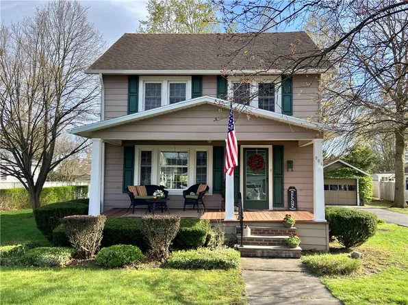 553 W Franklin St, Horseheads, NY 14845