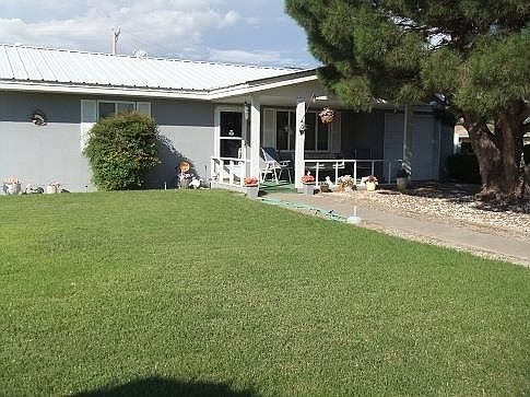 2nd image of 1003 W Buena Vista St