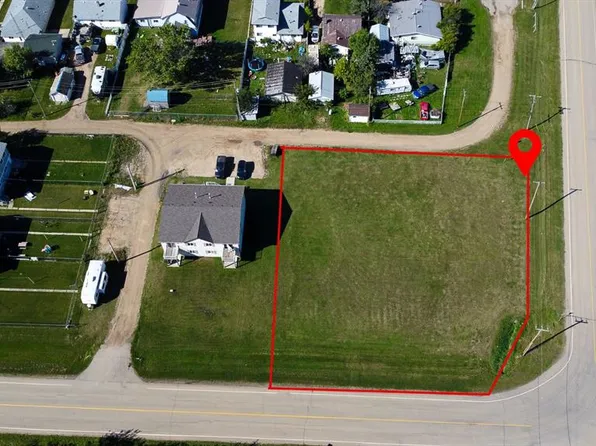 5 4th St SE, Falher, AB T0H 1M0