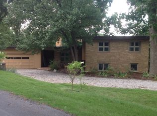 10 Osage Dr, Edwardsville, IL