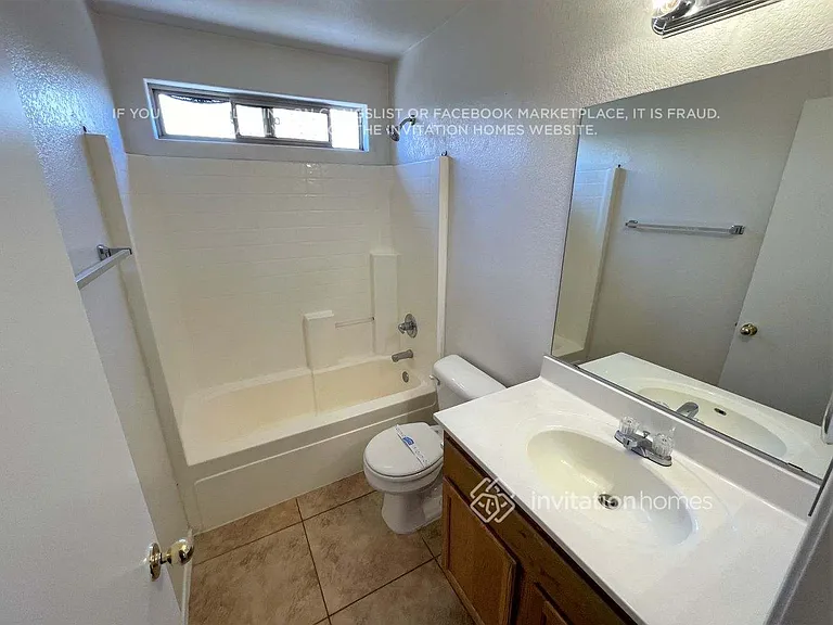 3812 S 74th Dr — Photo 6