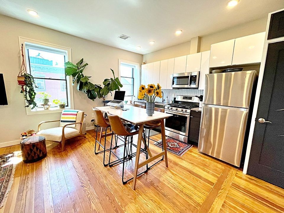 1st image of 64 Frankfort St #5
