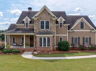 1141 Field Ln, Bogart, GA 30622