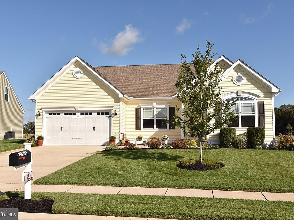 1st image of 18829 Riverwalk Dr