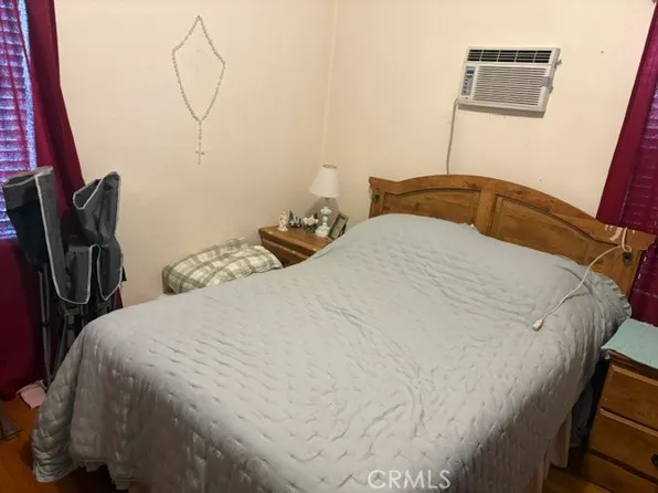 8156 Hazeltine Ave, Panorama City, CA 91402