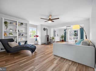 575 W Valley Rd, Wayne, PA 19087