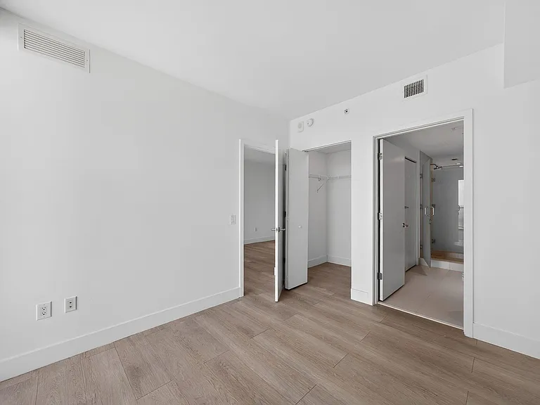 501 NE 31st St #3305 — Photo 27
