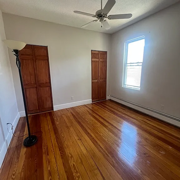 5 Hatch St #3 — Photo 6