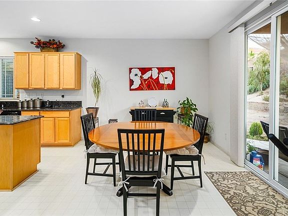 3rd image of 38623 Panther Dr