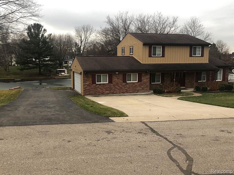 3127 Branch Dr, Wixom, MI 48393 Zillow