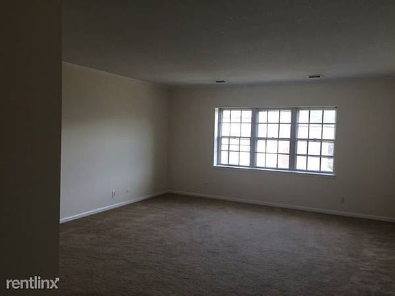 190 Lakeshore 3
