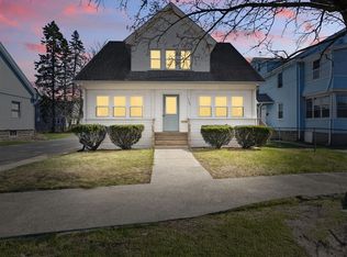 1183 Carew St, Springfield, MA 01104