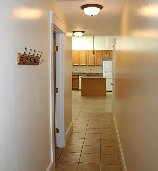 15 Grove St #C — Photo 2