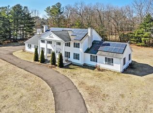 3 Red Oak Dr, Southwick, MA 01077