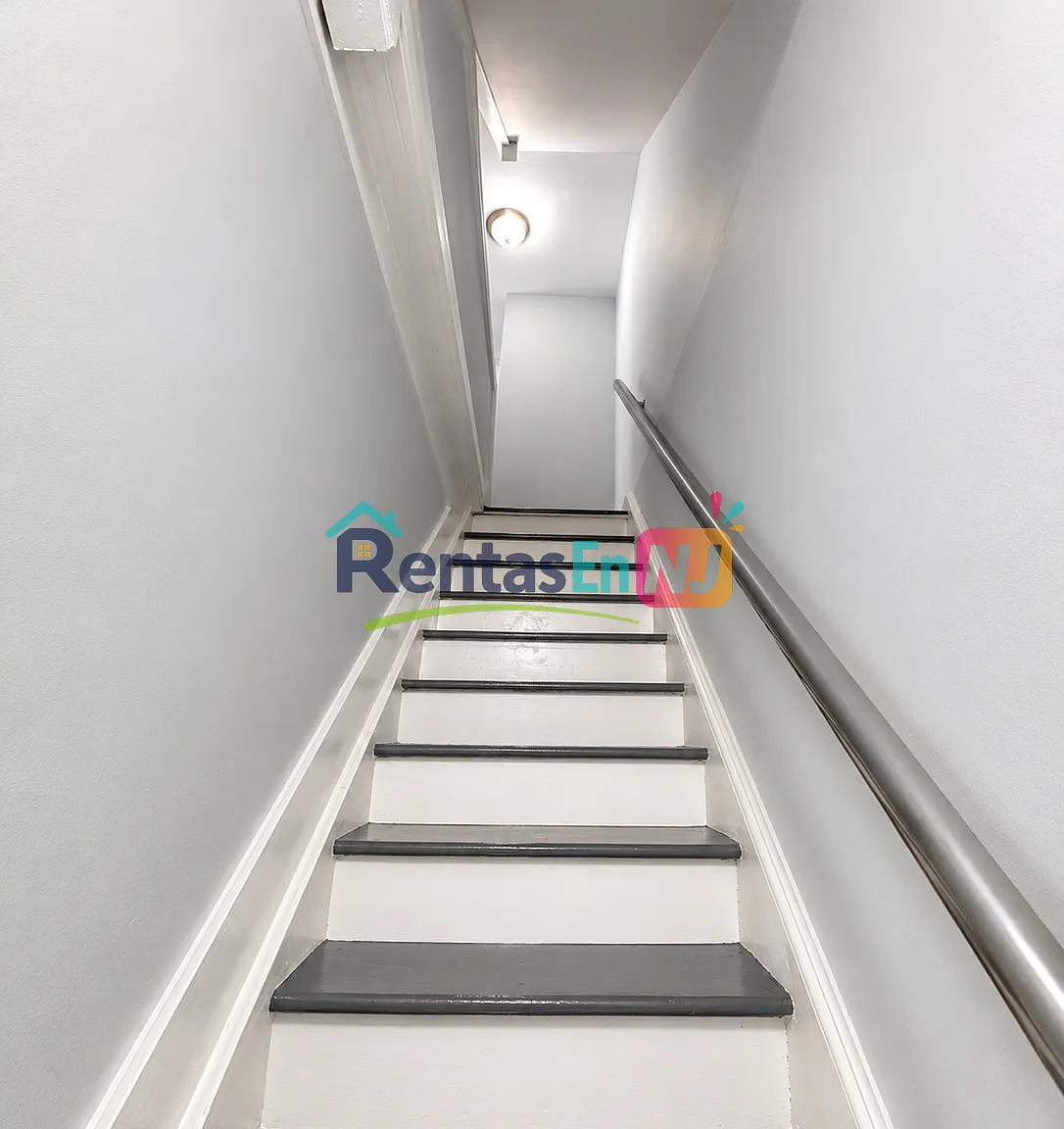 5 bed, $3,000 — Photo 4