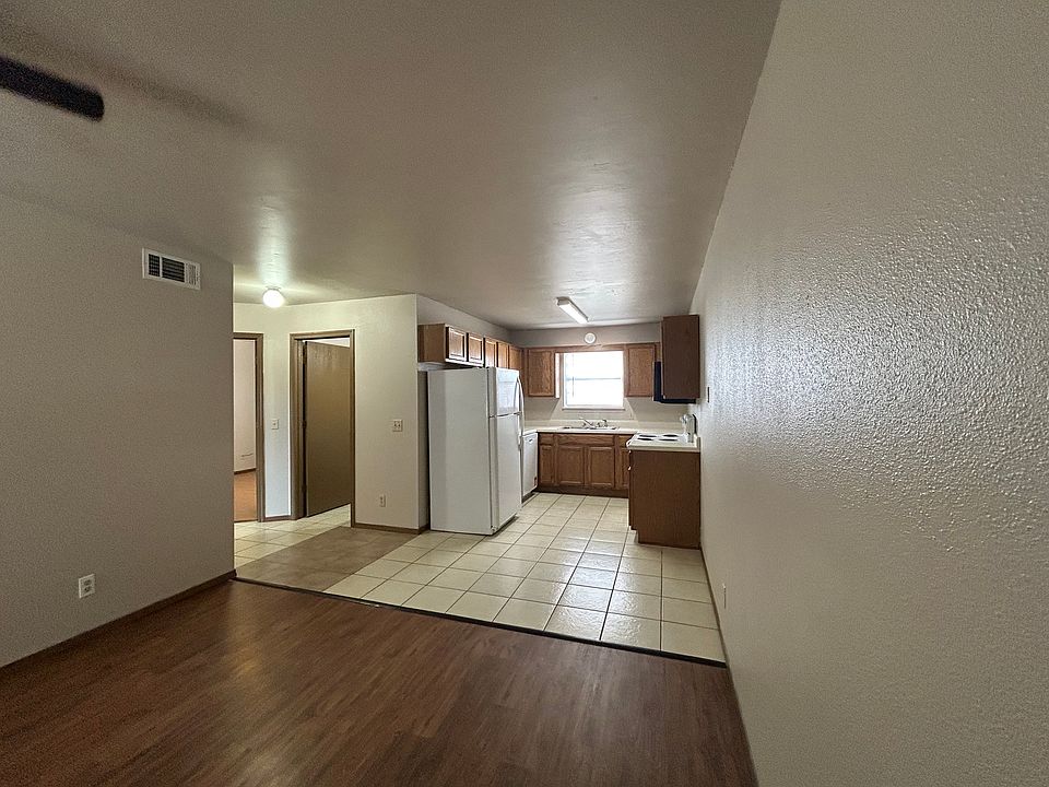 1st image of 500 Shady Grove Rd APT 2