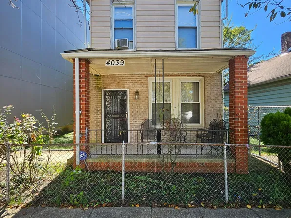 4039 Gault Pl NE, Washington, DC 20019