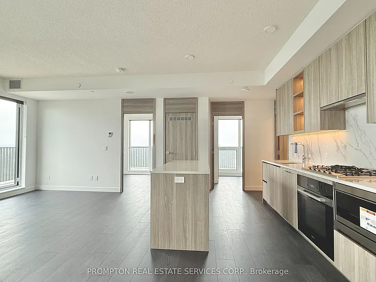 18 Esther Shiner Blvd #3503 — Photo 3