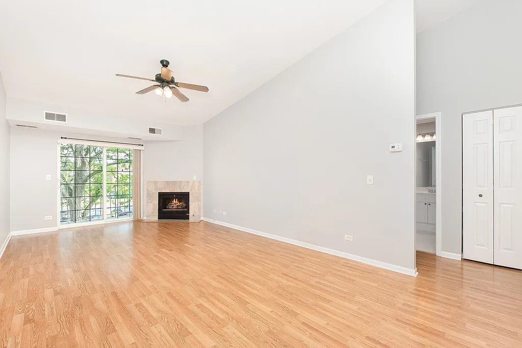 Building Photo - 798 N Gary Ave #210