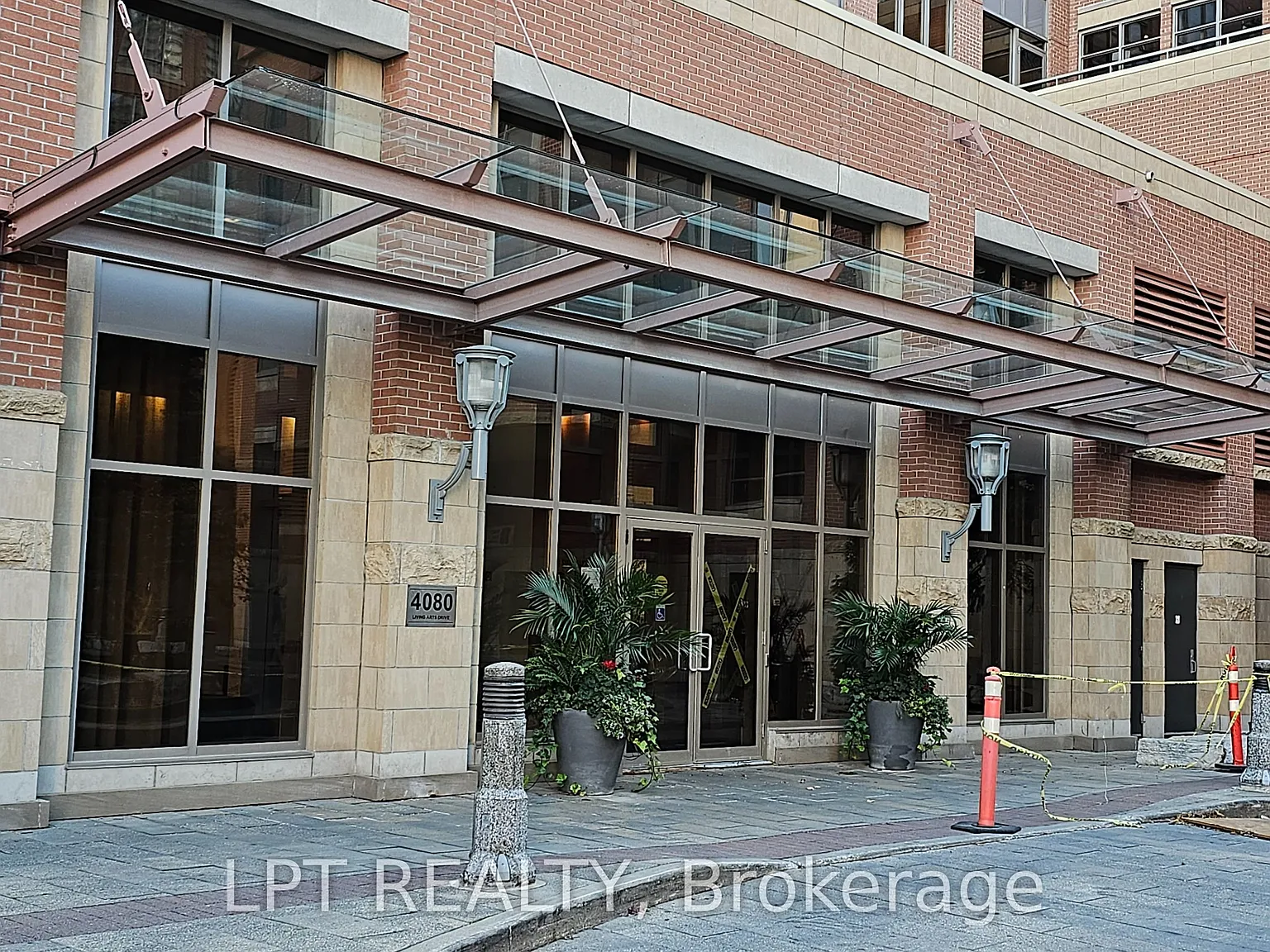 2 bed, $2,550 — Photo 4