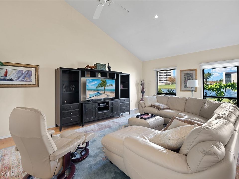 1st image of 4631 S Landings Dr