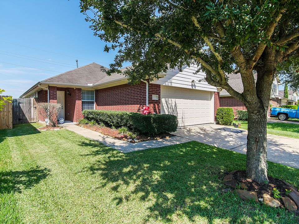 1st image of 14126 Bonham Oaks Ln