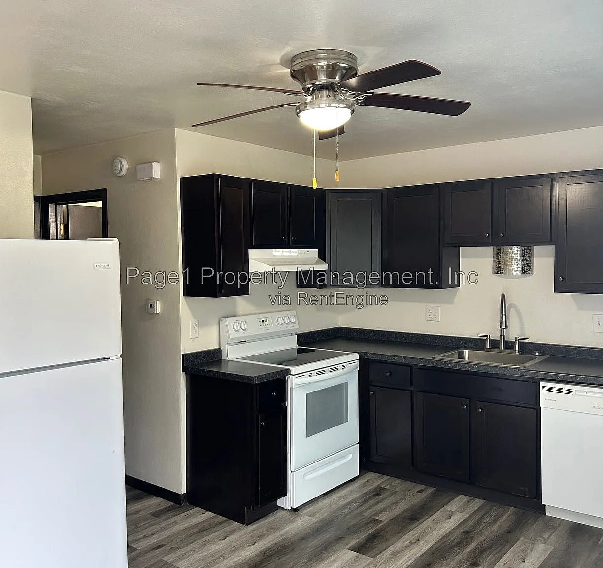 2 bed, 1.5 bath, $1,450 — Photo 3