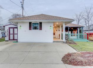 103 W Kyle St, Ogden, IL 61859