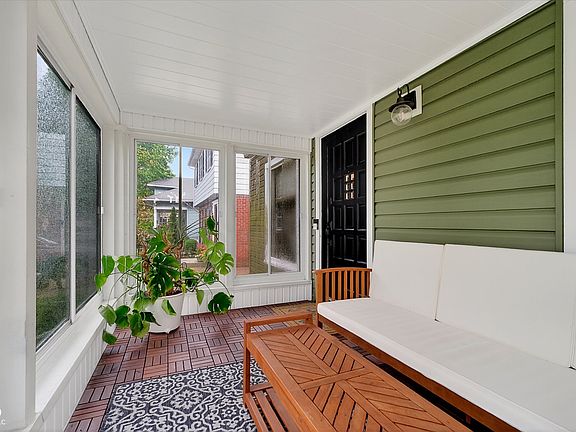 3rd image of 6171 Norwaldo Ave