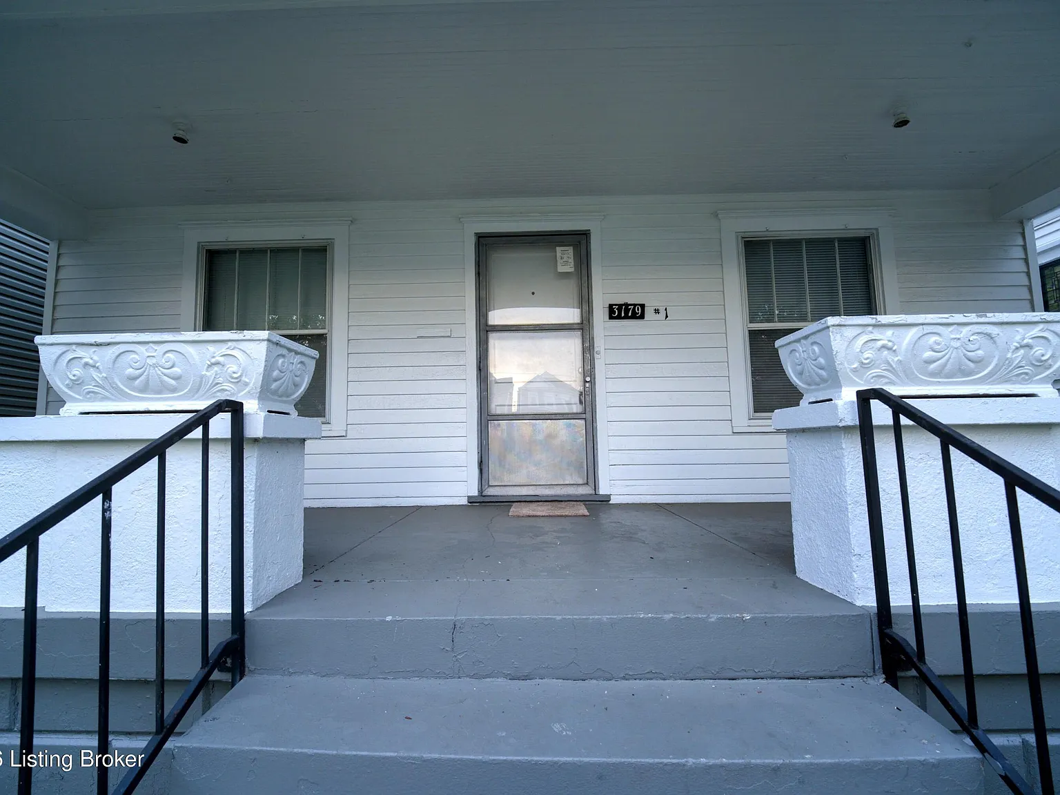 1 bed, 1.0 bath, $850 — Photo 4
