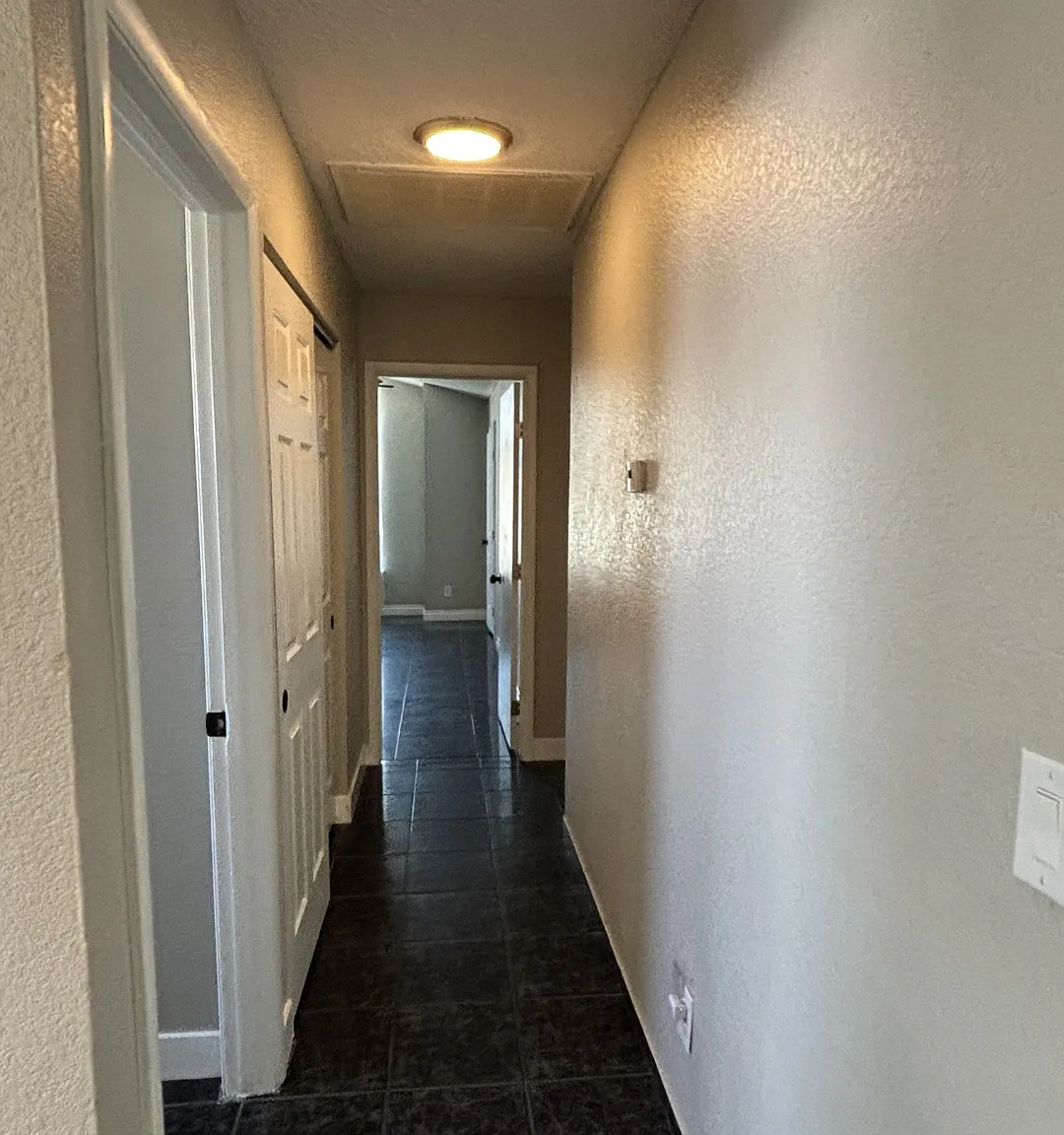 3 bed, 1166 sqft, $2,200 — Photo 3