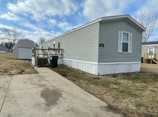 5748 Knollview Dr #5748KN, Waterloo, IA 50701