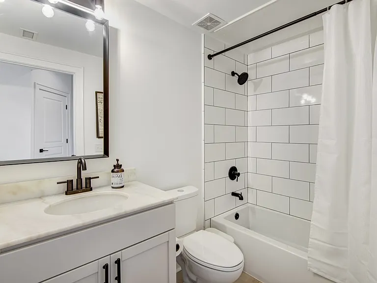 115 E Park Ave E #411 — Photo 12
