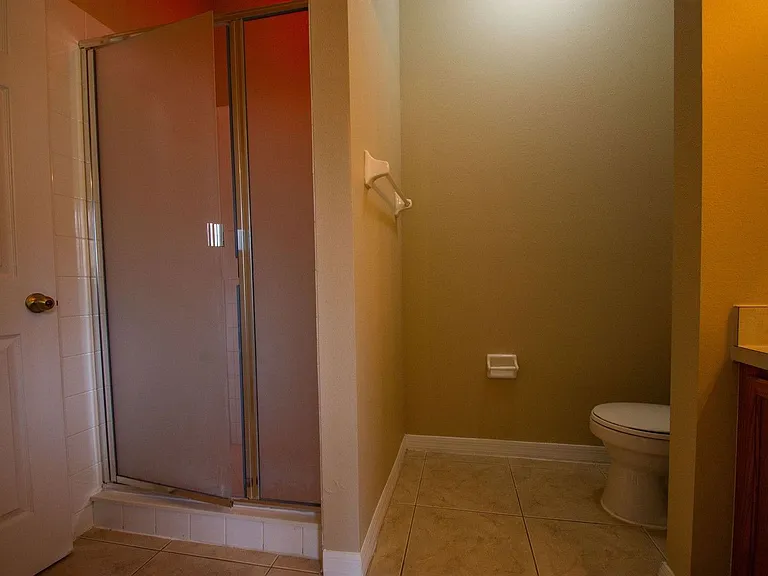 421 Lockbreeze Dr — Photo 21