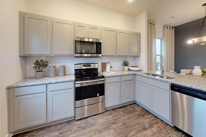 4106 Cadence Dr — Photo 5