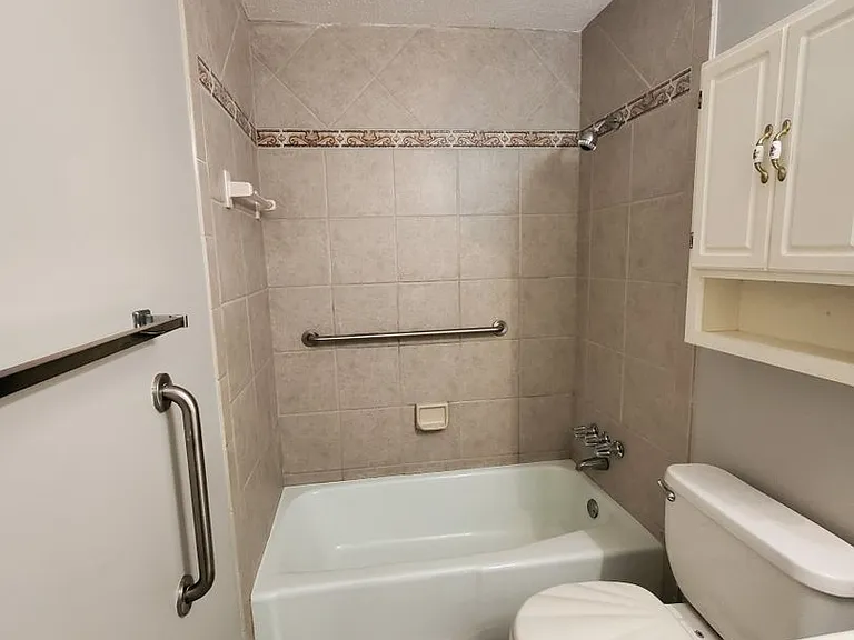 4102 Quail Hollow Cir — Photo 11
