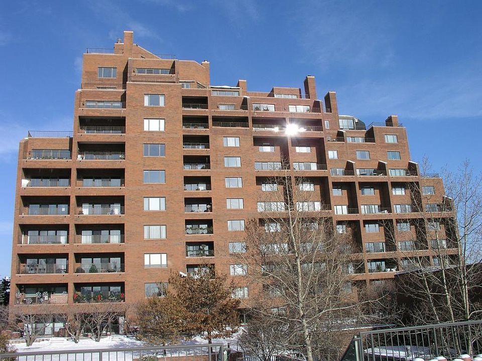 1st image of 100 2nd St SE APT 608