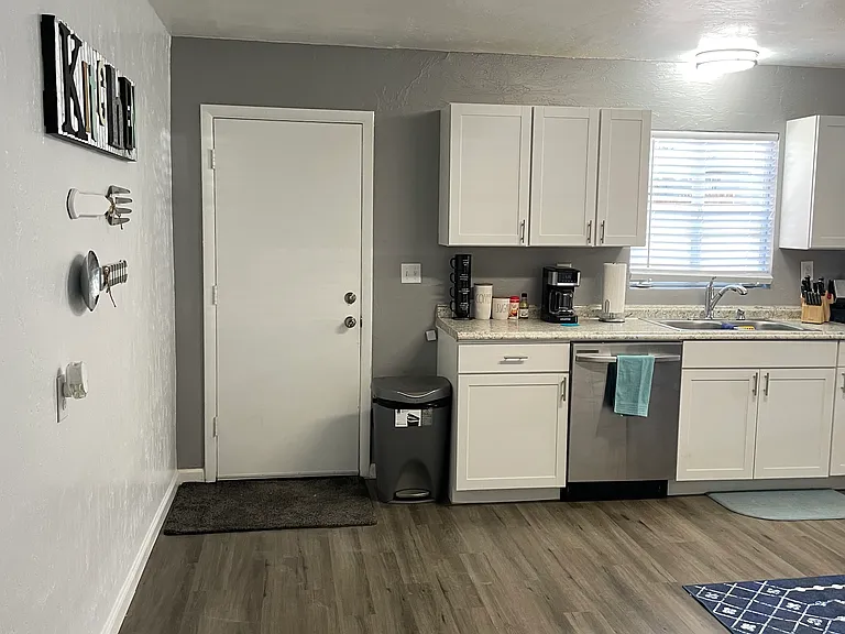2223 N Sparkman Blvd — Photo 9