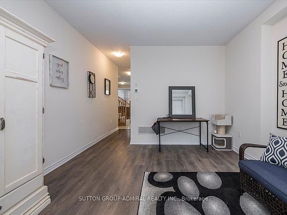 3rd image of 34 Abby Dr