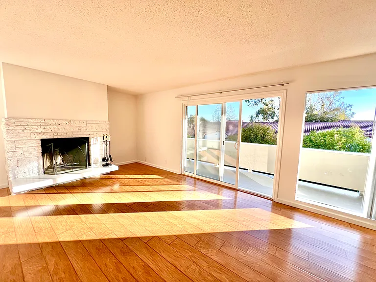 928 Fletcher Ln #2 — Photo 9