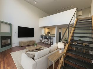 3388 17th St #302, San Francisco, CA 94110