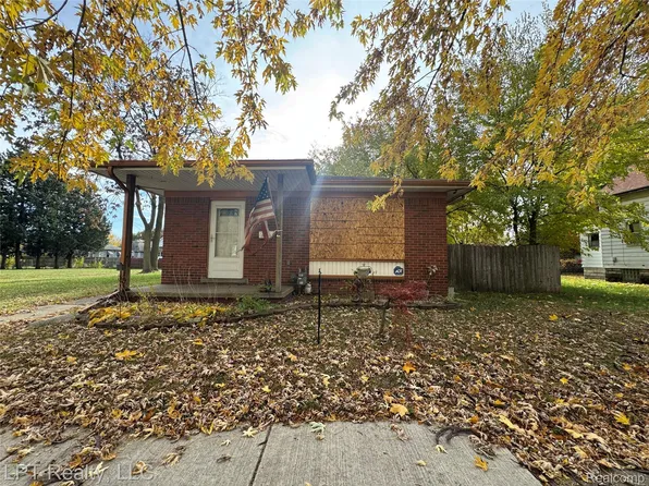 60 Forest St, River Rouge, MI 48218