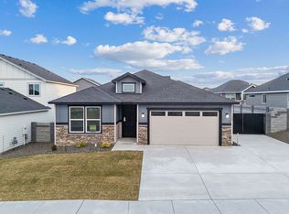 7807 Lennox St, West Richland, WA