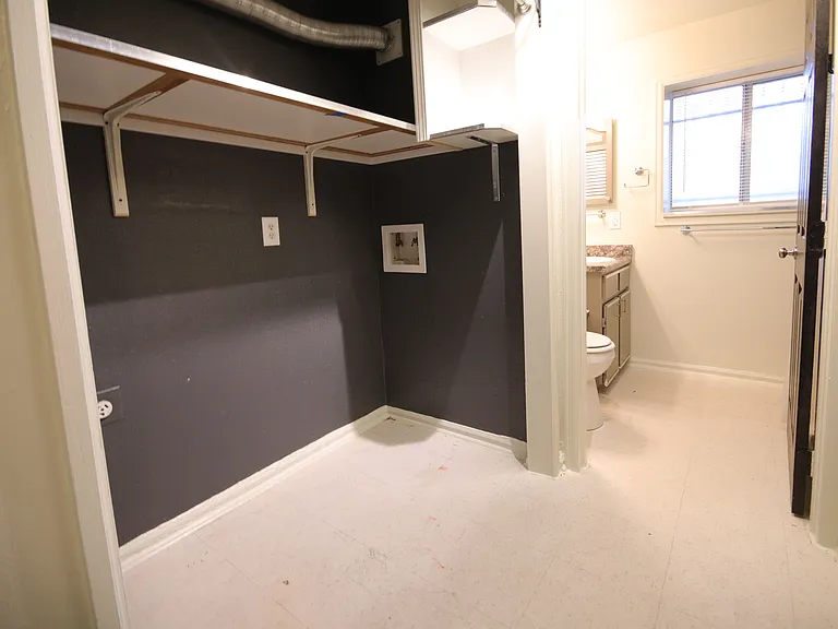 4569 Fontana Way — Photo 15