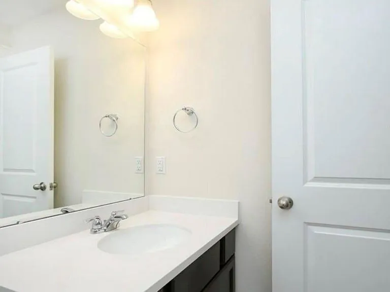 204 Laura Leigh Ln — Photo 17