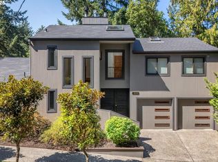 3035 SW Fairview Blvd, Portland, OR 97205