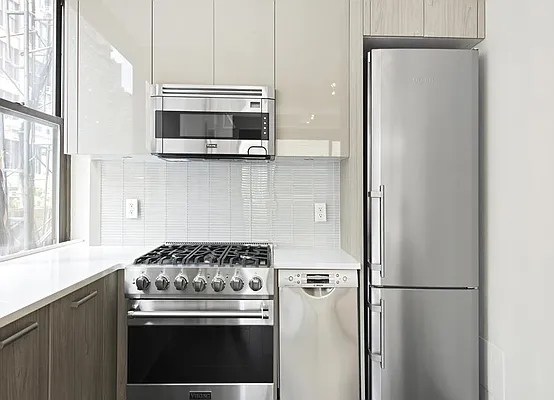 Sold by Warburg | media 15