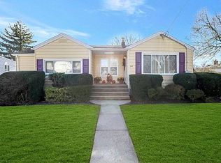 224 A North Albany Ave, Massapequa, NY 11758